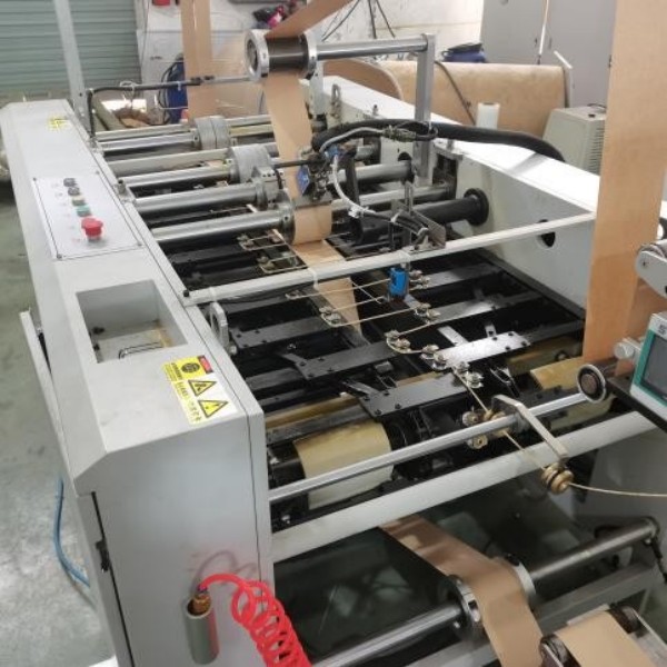 LZ-FD220T/350T/450T —  Automatic Square Bottom Paper Bag Machine with Handle